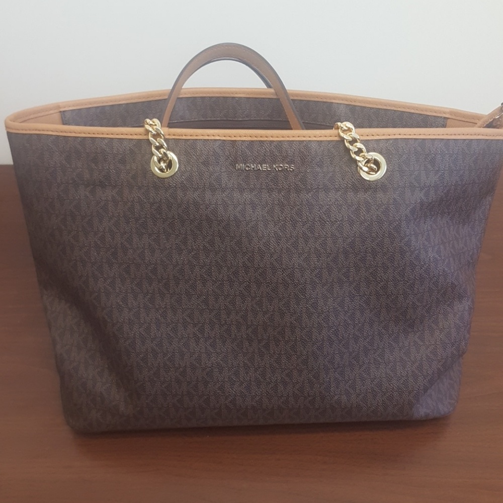 MK Travel Tote